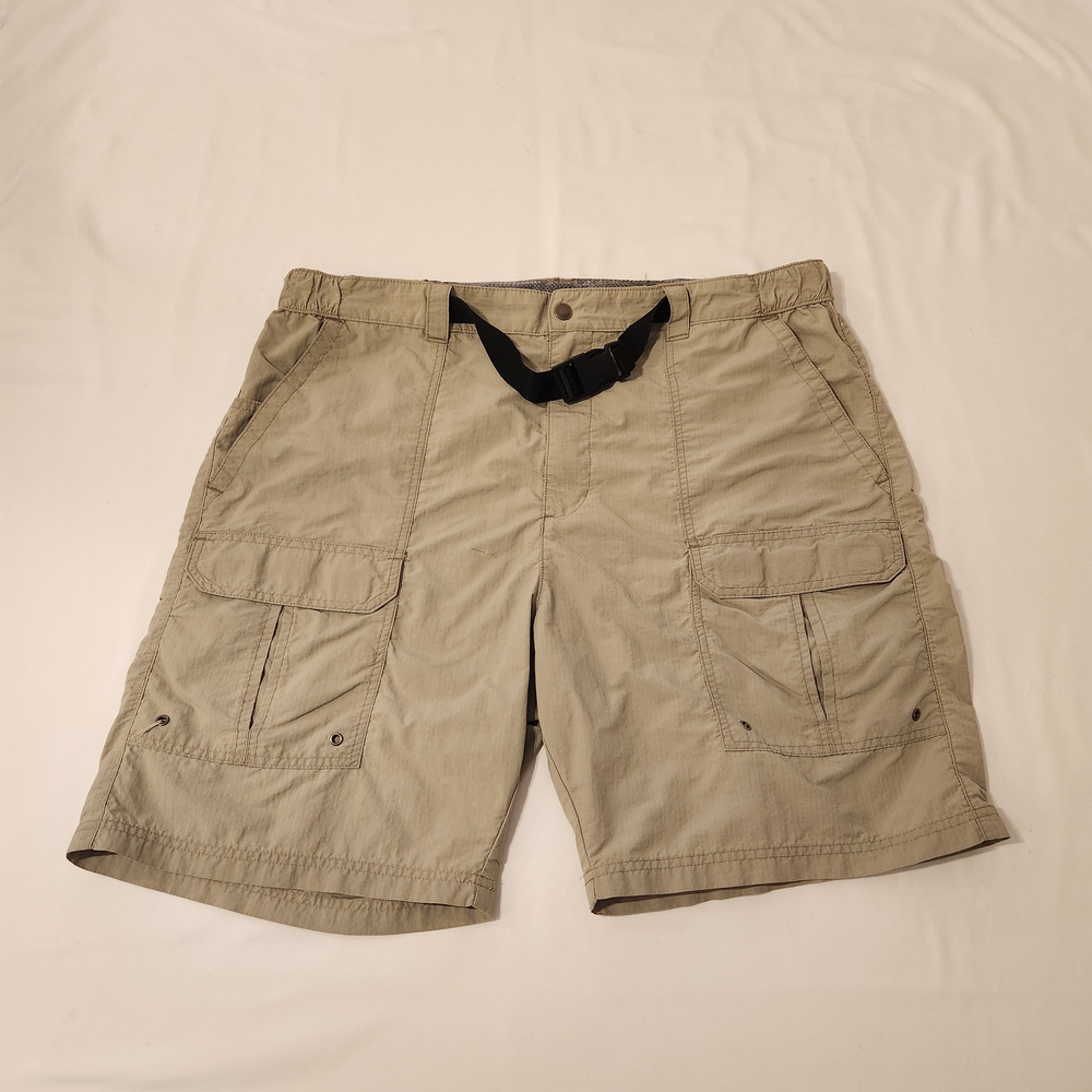 Swiss Alps Men's Tan Cargo Shorts with Built-in Belt
